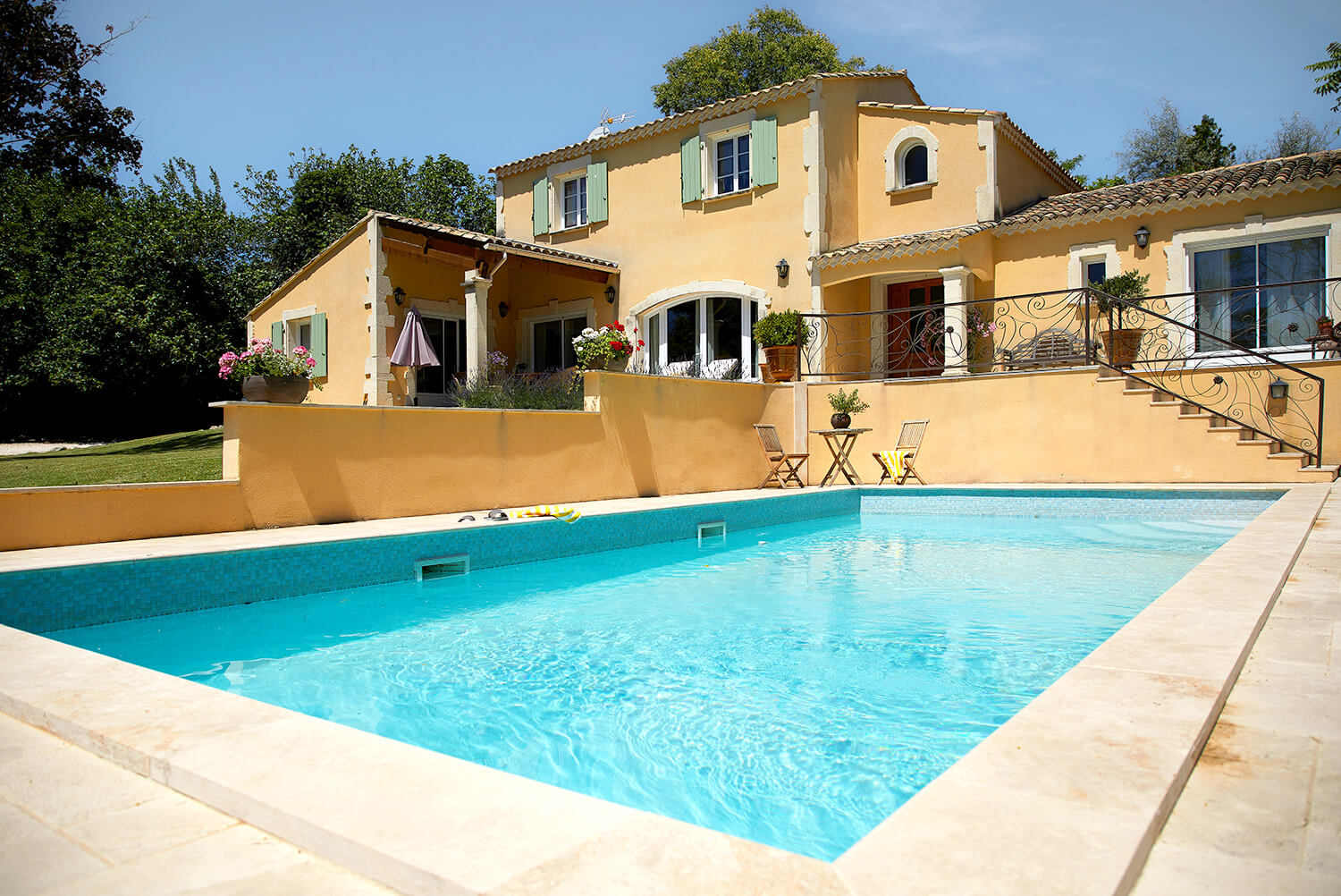 sustain_maintain_pool_house_management_uzes_6300_gallery
